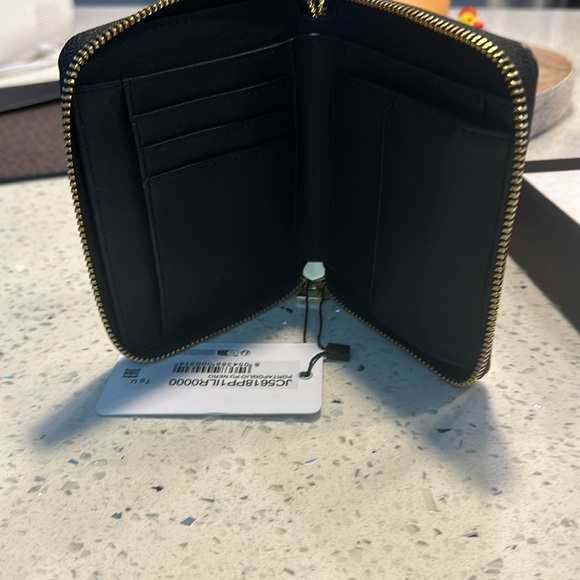 Love Moschino Black and Gold Wallet - Picture 4 of 7